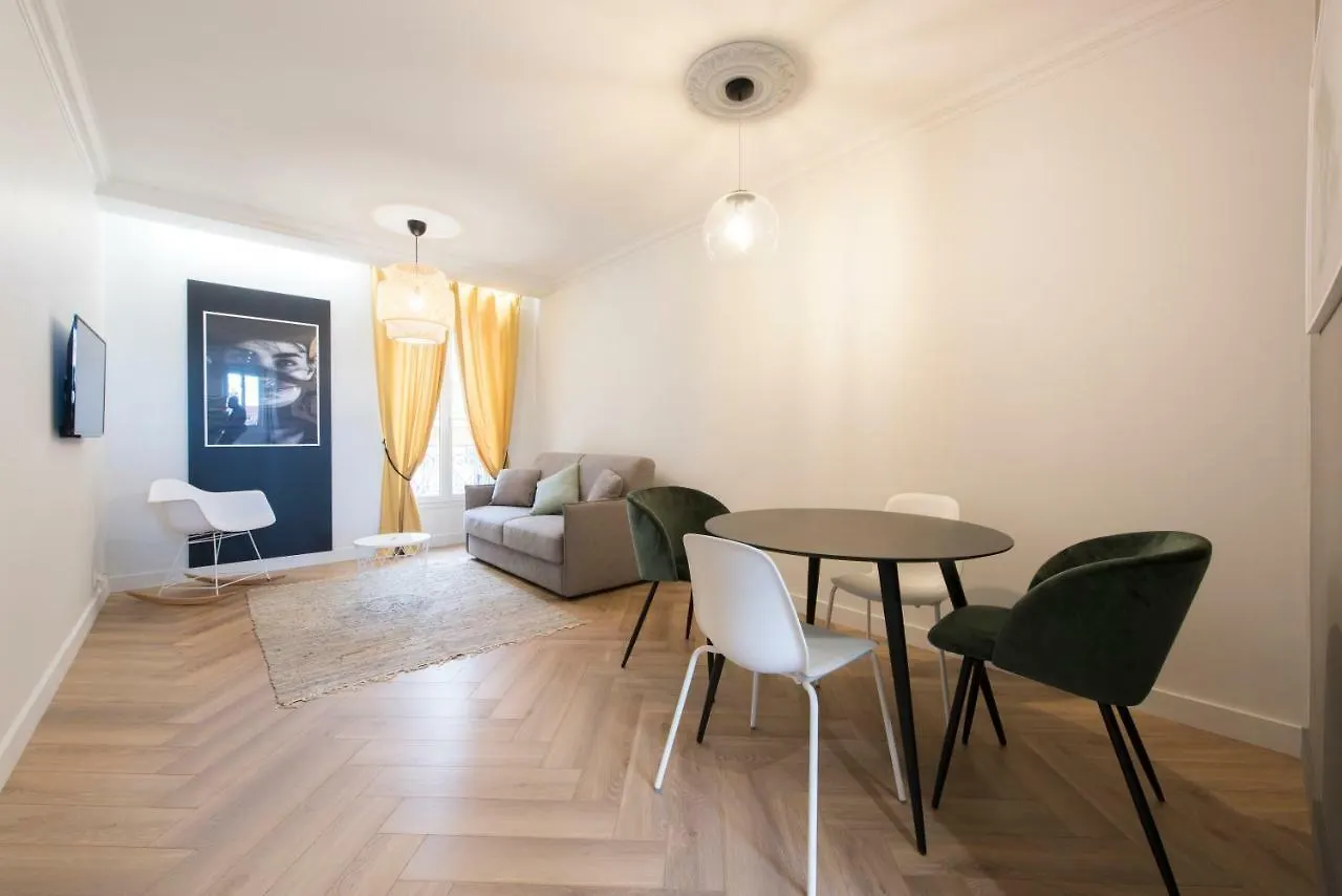 F2 Chambre En Duplex Saint-Raphael  0*, Saint-Raphael (Var) France